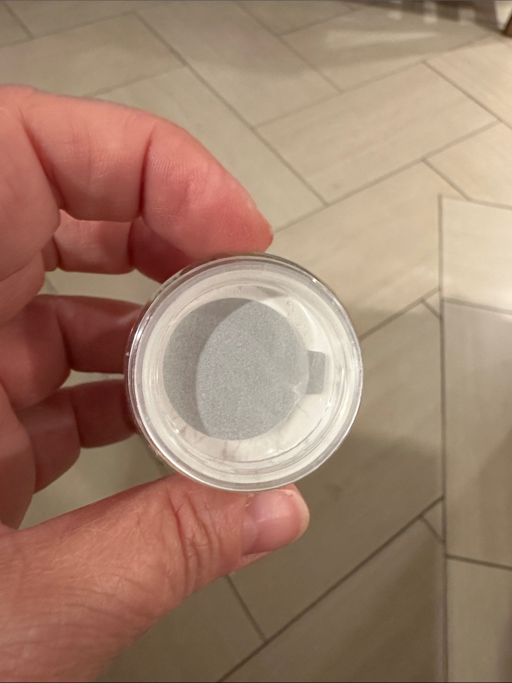 ๐ Dermablend Loose Setting Powder in Translucent White - travel size - Picture 4 of 4